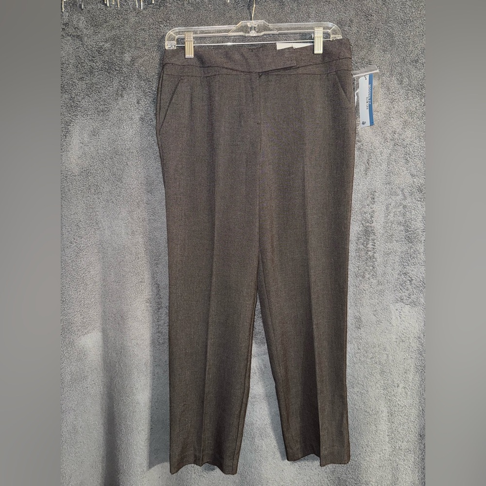 NWT Worthington Modern Fit Slim Leg Brown Pants Size 4P